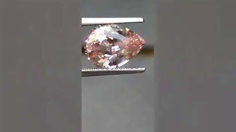 Unheated peach sapphire pear 3.80ct #gemstone #naturalgems #diamond