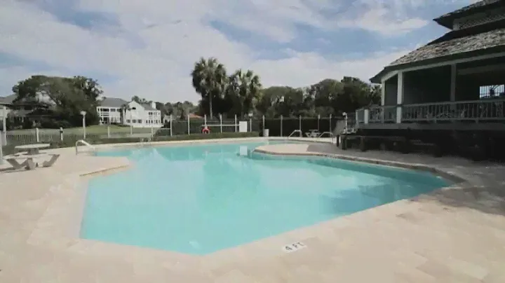 Quartz Pool Finish SunStone Select | Sapphire