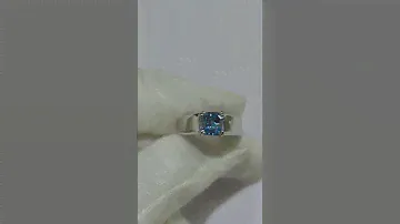 3.63 carats natural blue sapphire Sri Lanka Ceylon exclusive quality (white gold 14k ring) #gemstone