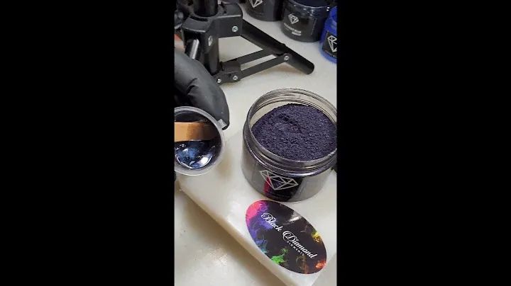 BLACK DIAMOND PIGMENT IMPERIAL SAPPHIRE METALLIC BLUE