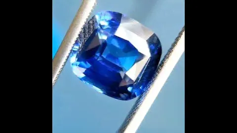 Ceylon 💎💎💎Blue Sapphire 💎💎💎 cushion cut fine gem stone