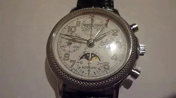 Dubois 1785 moonphase chronograph running