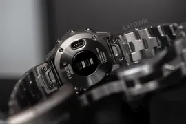 Garmin Fenix 6 Sapphire титановый с титановым браслетом Pro and Sapphire Editions Sapphire - Titanium with Vented Titanium Bracelet